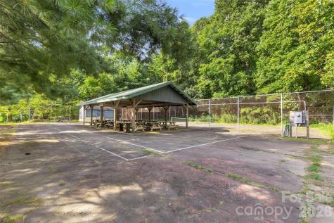 3605 Skyuka Mountain Road Columbus NC 28722