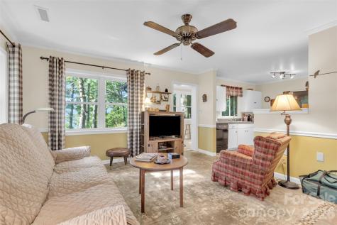 3605 Skyuka Mountain Road Columbus NC 28722