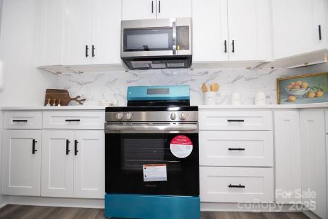 305 E Henry Street Belmont NC 28012