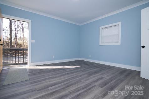 305 E Henry Street Belmont NC 28012