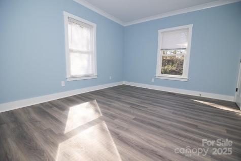 305 E Henry Street Belmont NC 28012