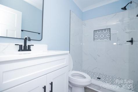 305 E Henry Street Belmont NC 28012