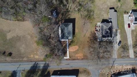 305 E Henry Street Belmont NC 28012