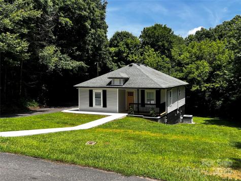 305 E Henry Street Belmont NC 28012