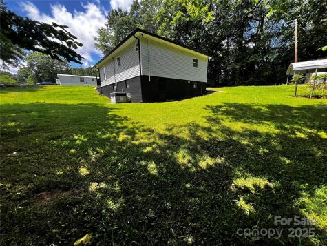 305 E Henry Street Belmont NC 28012