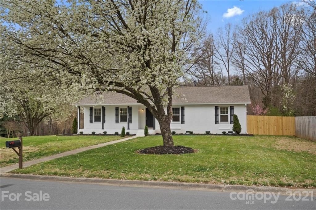 6220 Sellars Court Charlotte NC 28211