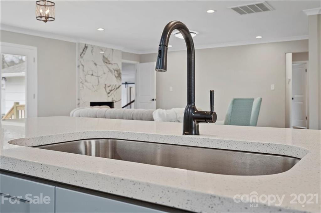 6220 Sellars Court Charlotte NC 28211