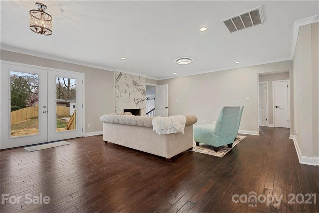 6220 Sellars Court Charlotte NC 28211