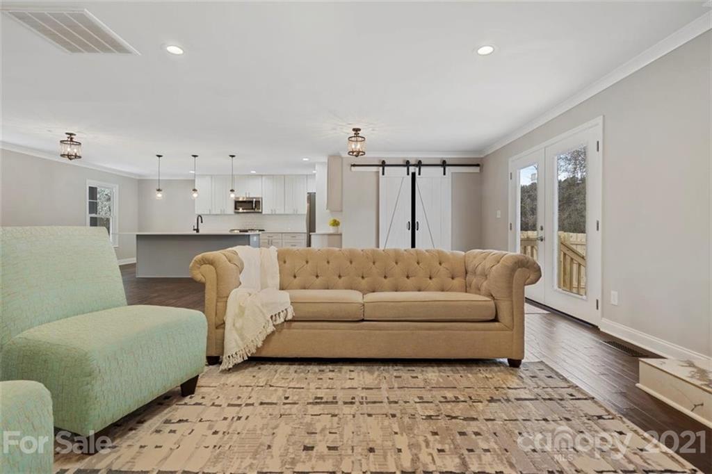 6220 Sellars Court Charlotte NC 28211