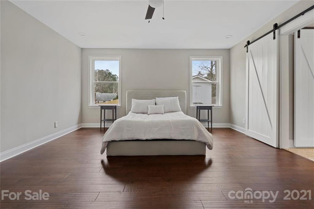6220 Sellars Court Charlotte NC 28211
