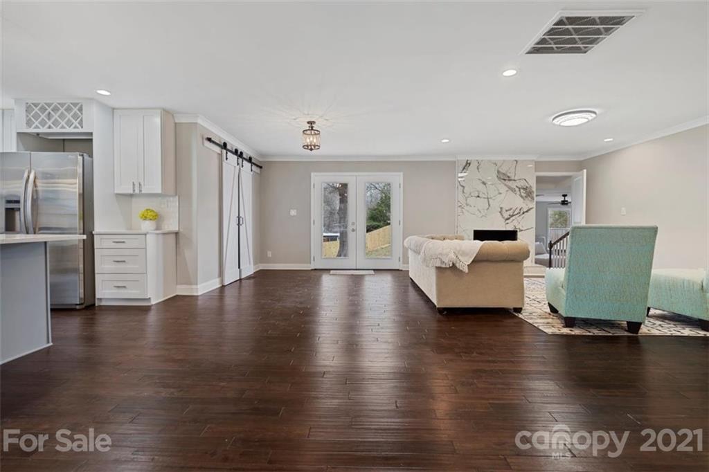 6220 Sellars Court Charlotte NC 28211