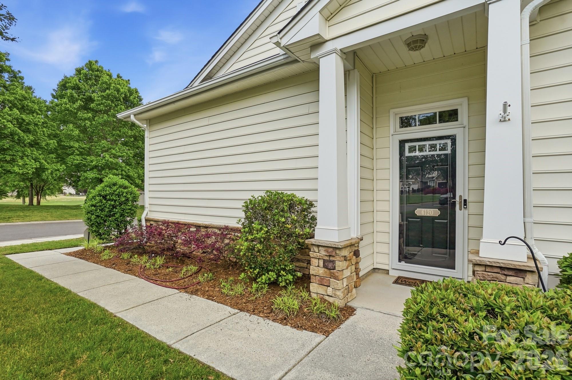 6120 Pale Moss Lane Charlotte NC 28269