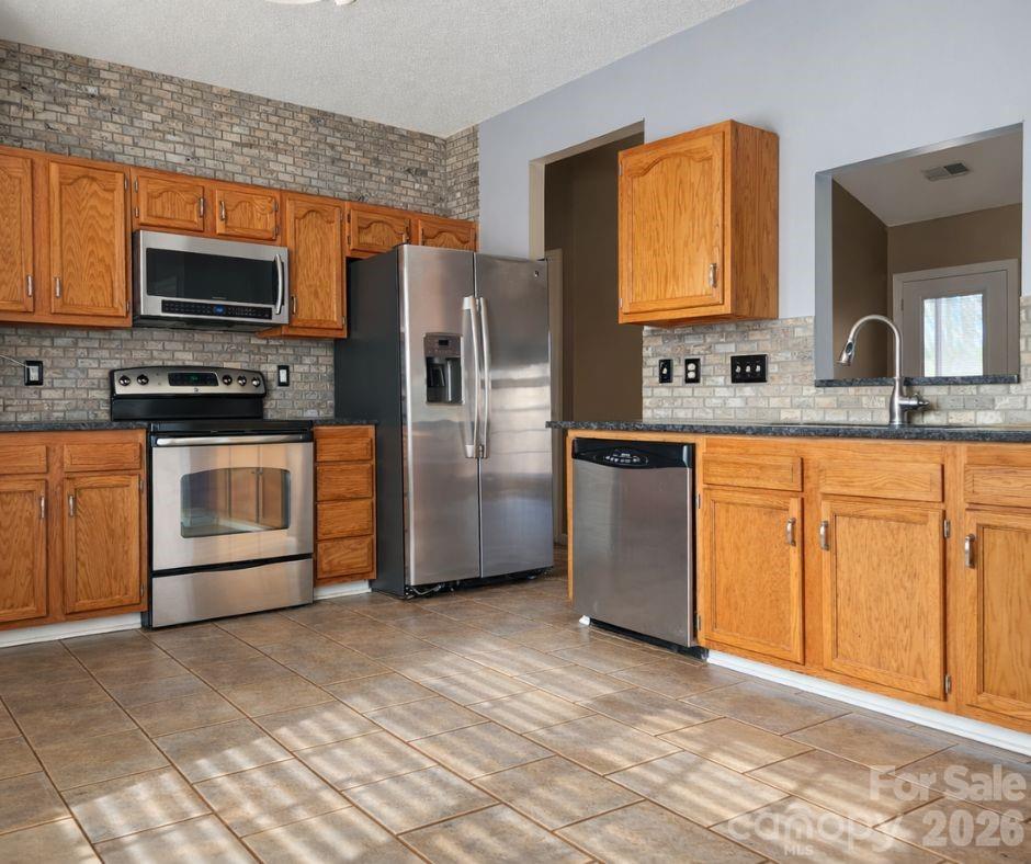 132 Grayrock Drive Statesville NC 28677