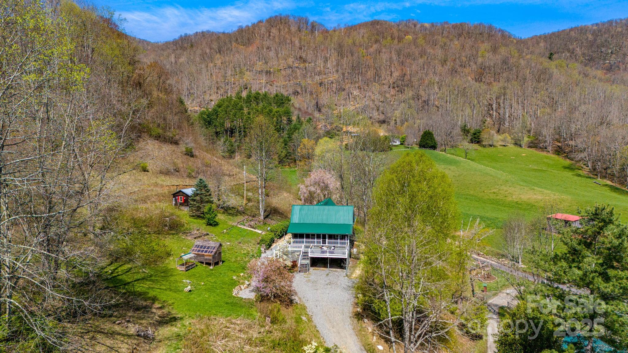 85 Woody Farm Road Hot Springs NC 28743