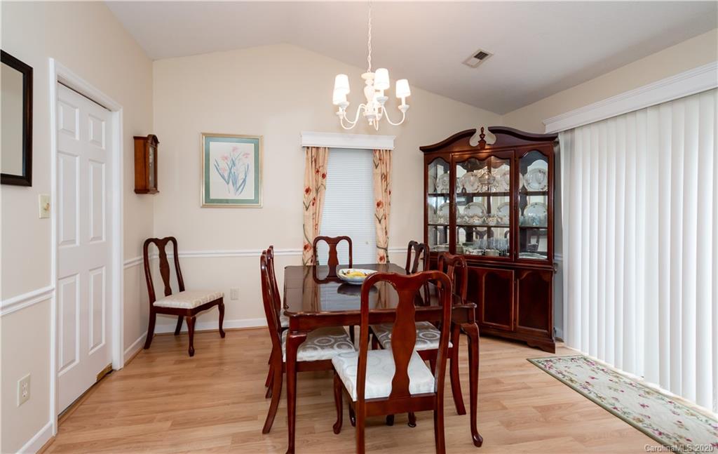 2705 Hillmont Drive Charlotte NC 28226