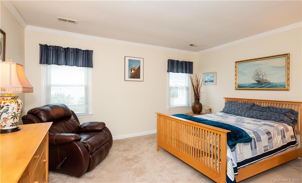 2705 Hillmont Drive Charlotte NC 28226