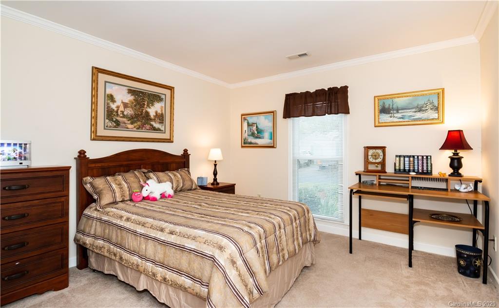 2705 Hillmont Drive Charlotte NC 28226