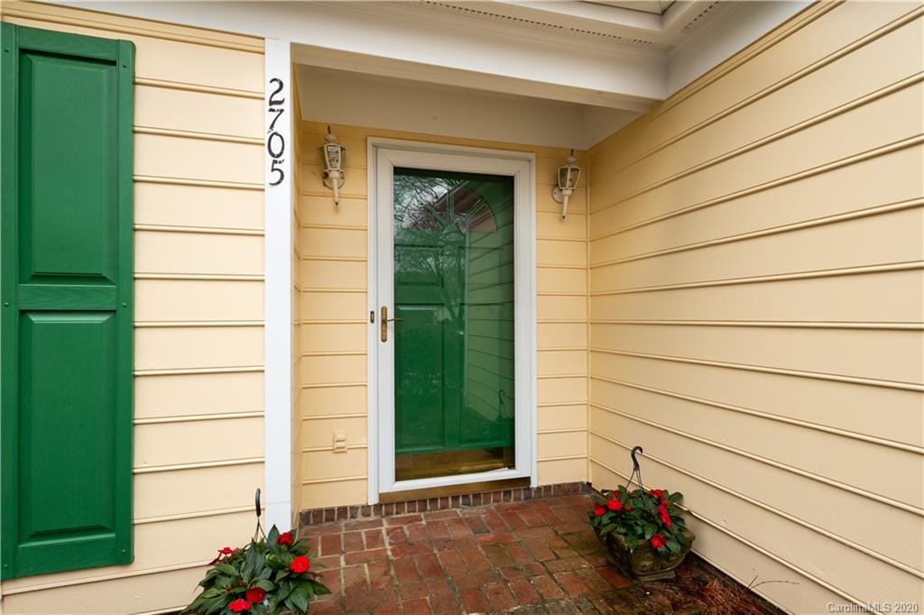2705 Hillmont Drive Charlotte NC 28226