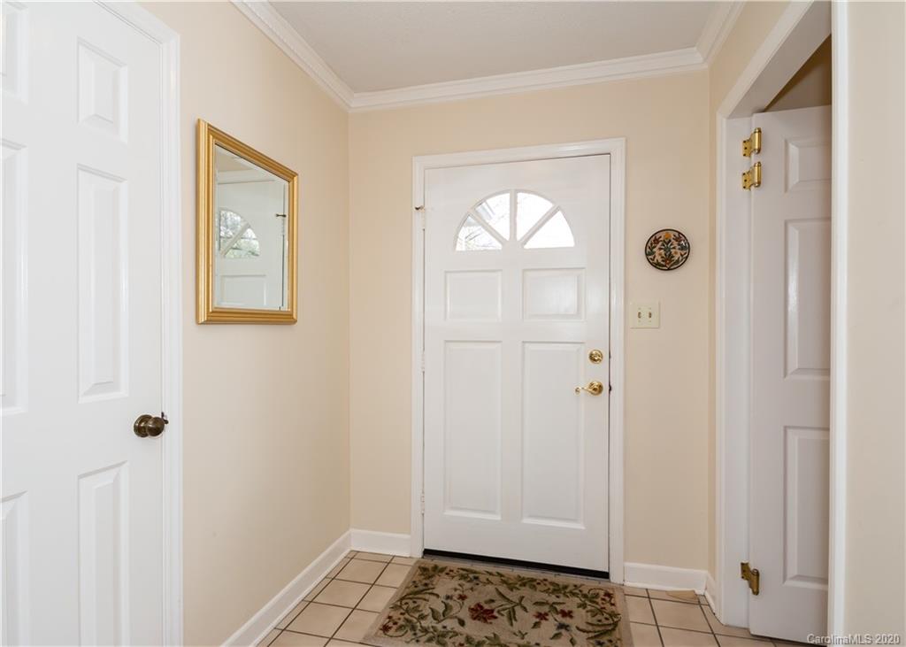 2705 Hillmont Drive Charlotte NC 28226