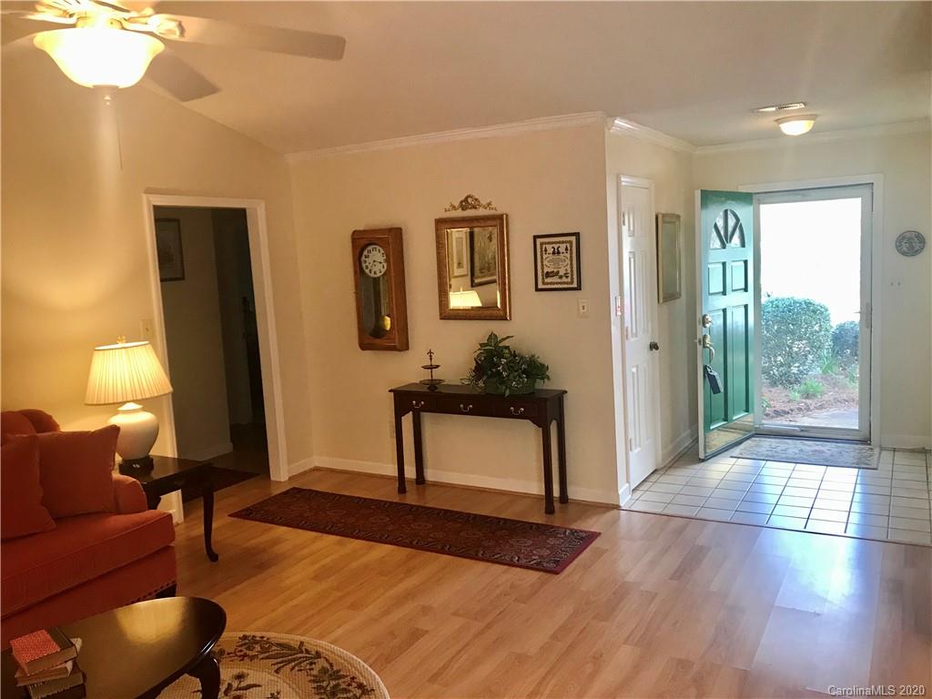 2705 Hillmont Drive Charlotte NC 28226