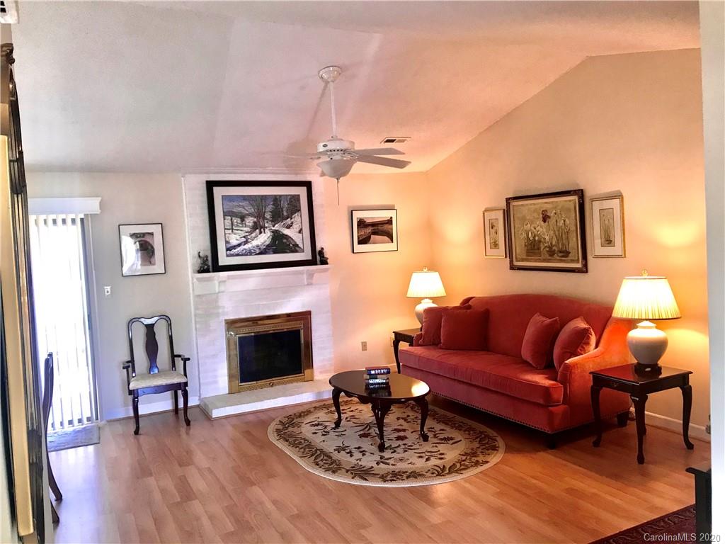 2705 Hillmont Drive Charlotte NC 28226