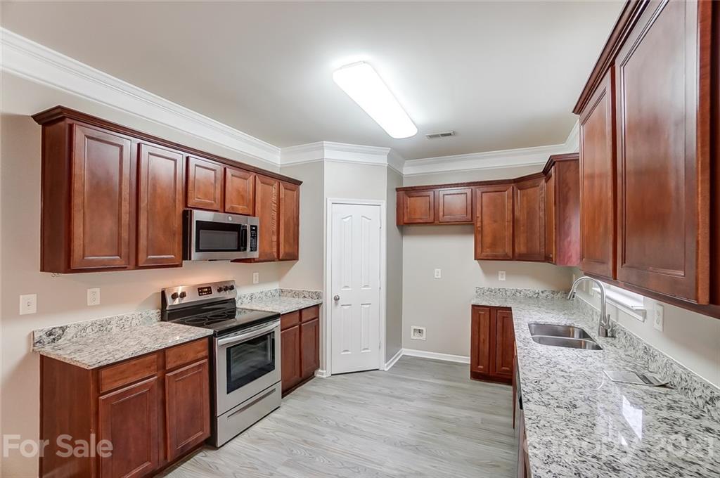 6414 Alder Court Charlotte NC 28215