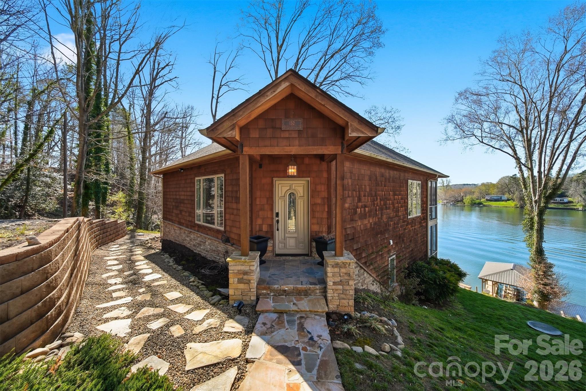 152 Bridge Pointe Lane Hickory NC 28601