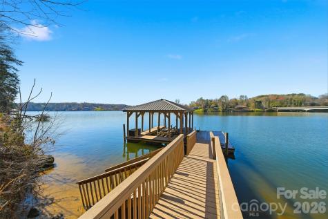 152 Bridge Pointe Lane Hickory NC 28601