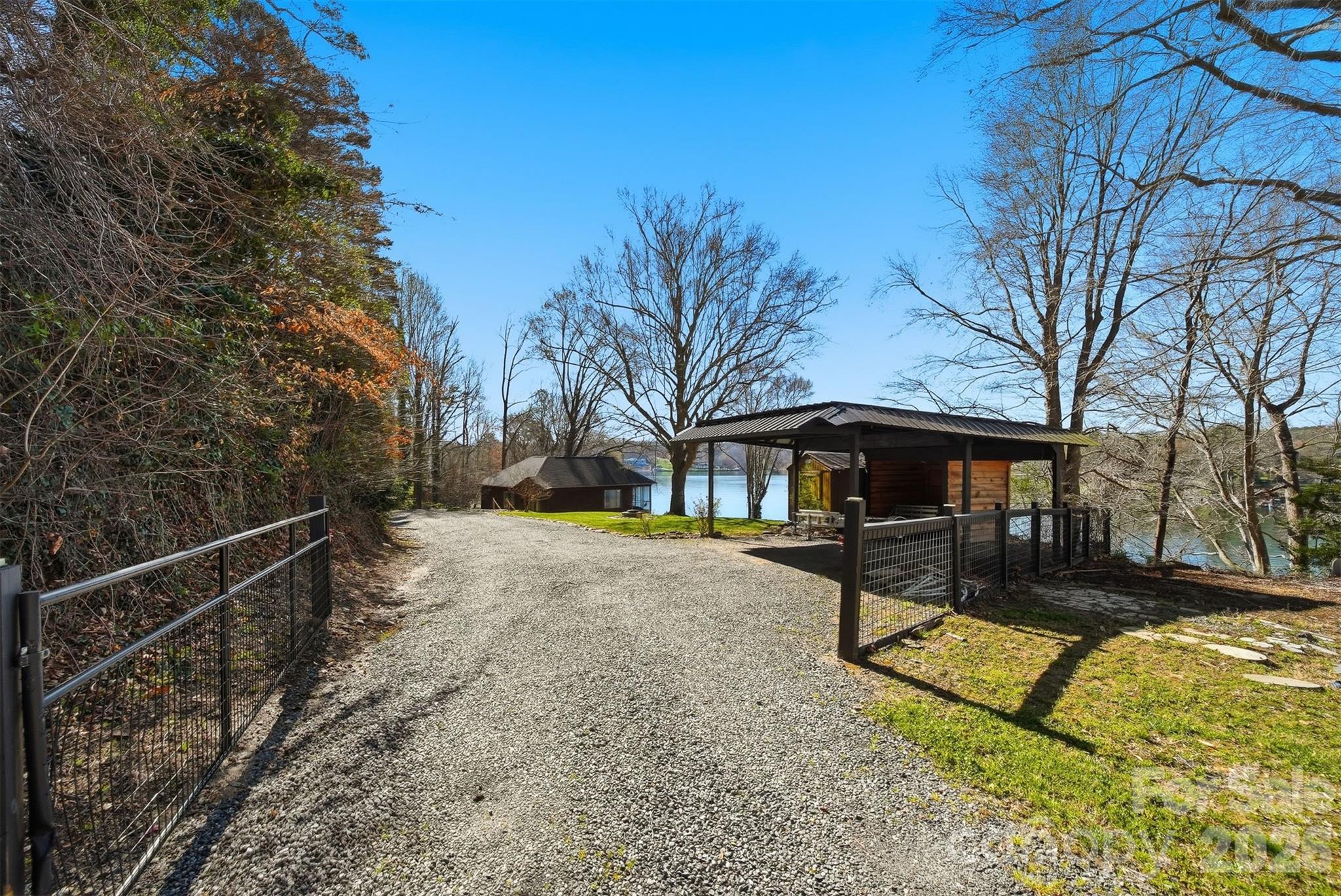152 Bridge Pointe Lane Hickory NC 28601