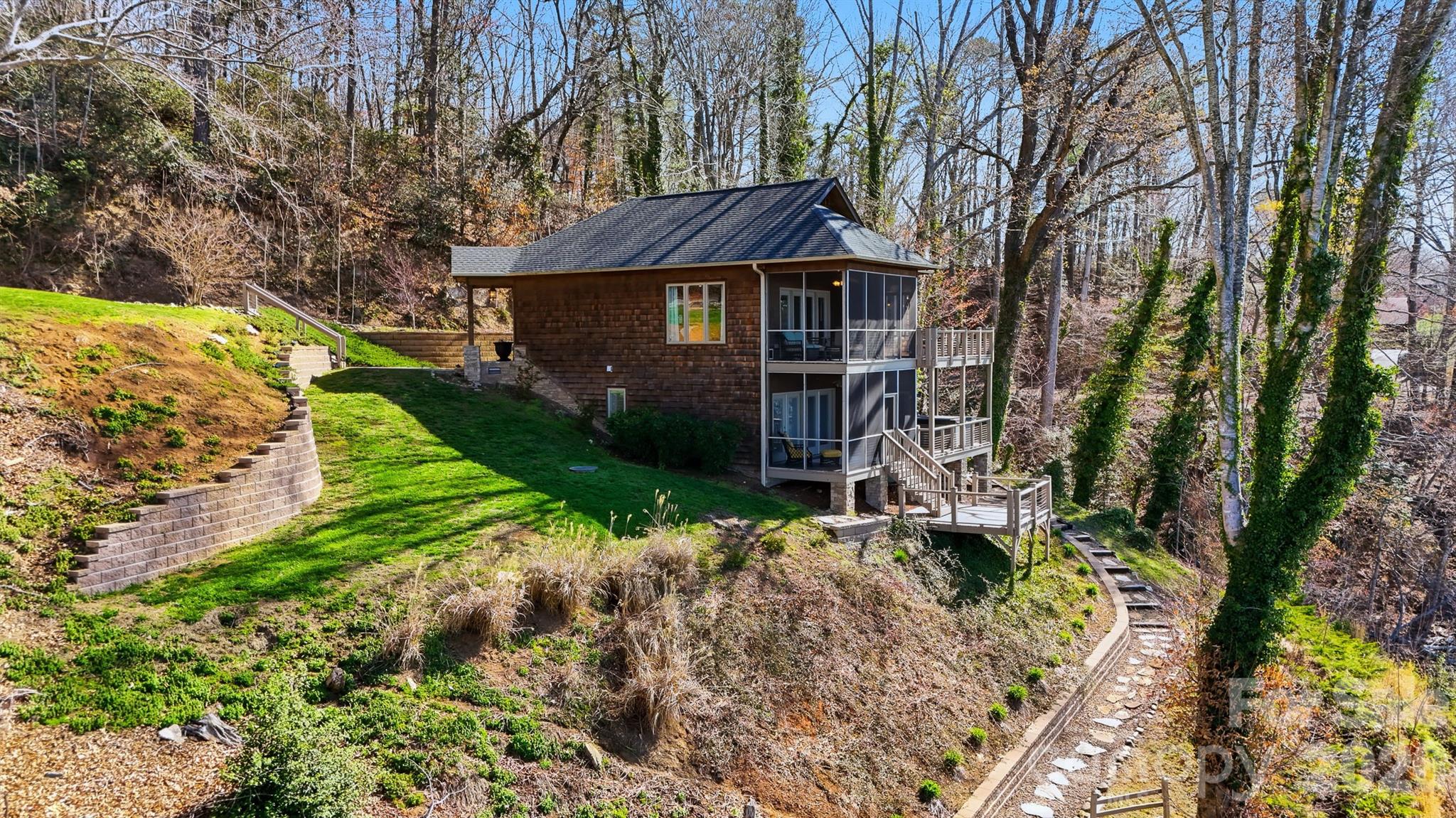 152 Bridge Pointe Lane Hickory NC 28601