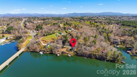 152 Bridge Pointe Lane Hickory NC 28601