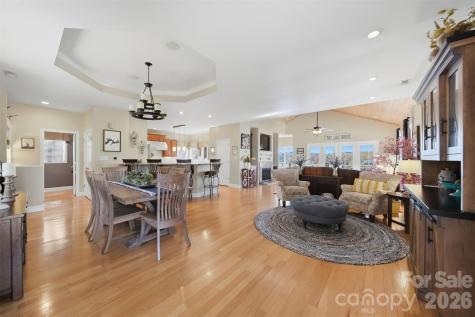152 Bridge Pointe Lane Hickory NC 28601