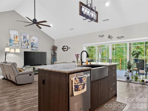 278 Hunters Trace Rutherfordton NC 28139