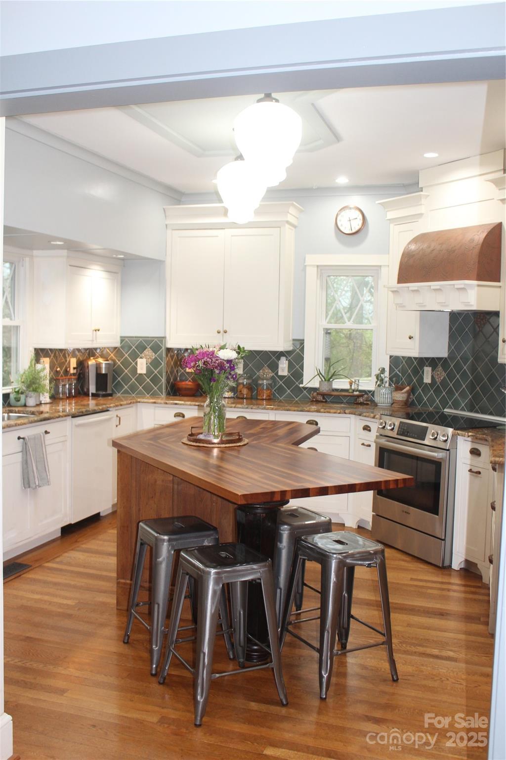 242 Birch Lane Arden NC 28704