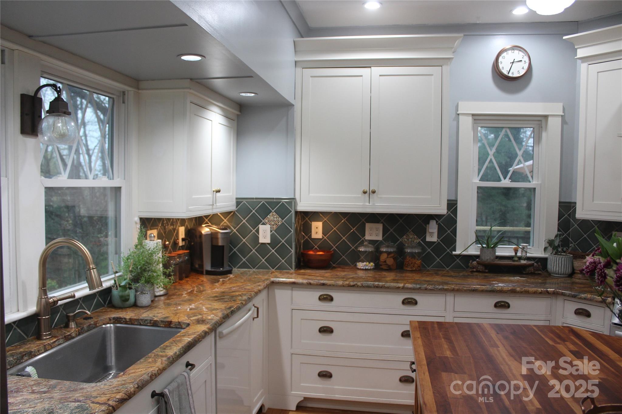 242 Birch Lane Arden NC 28704