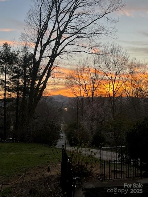 242 Birch Lane Arden NC 28704