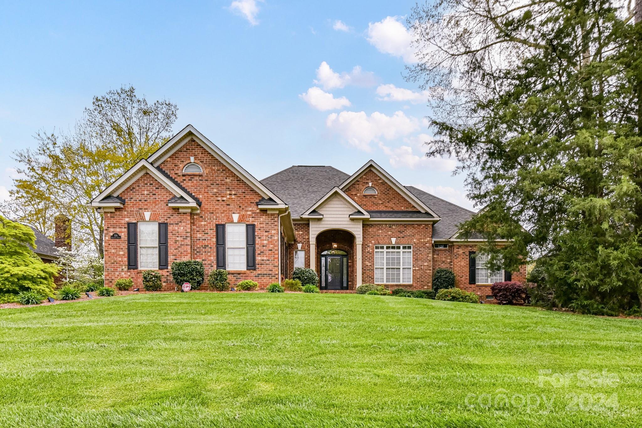 526 Ballymote Court Matthews NC 28104