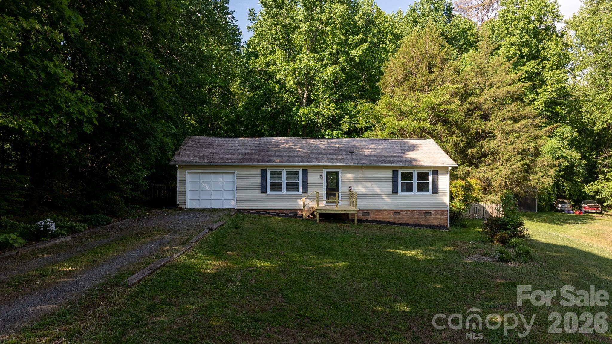 2120 40th Avenue Court NE Hickory NC 28601
