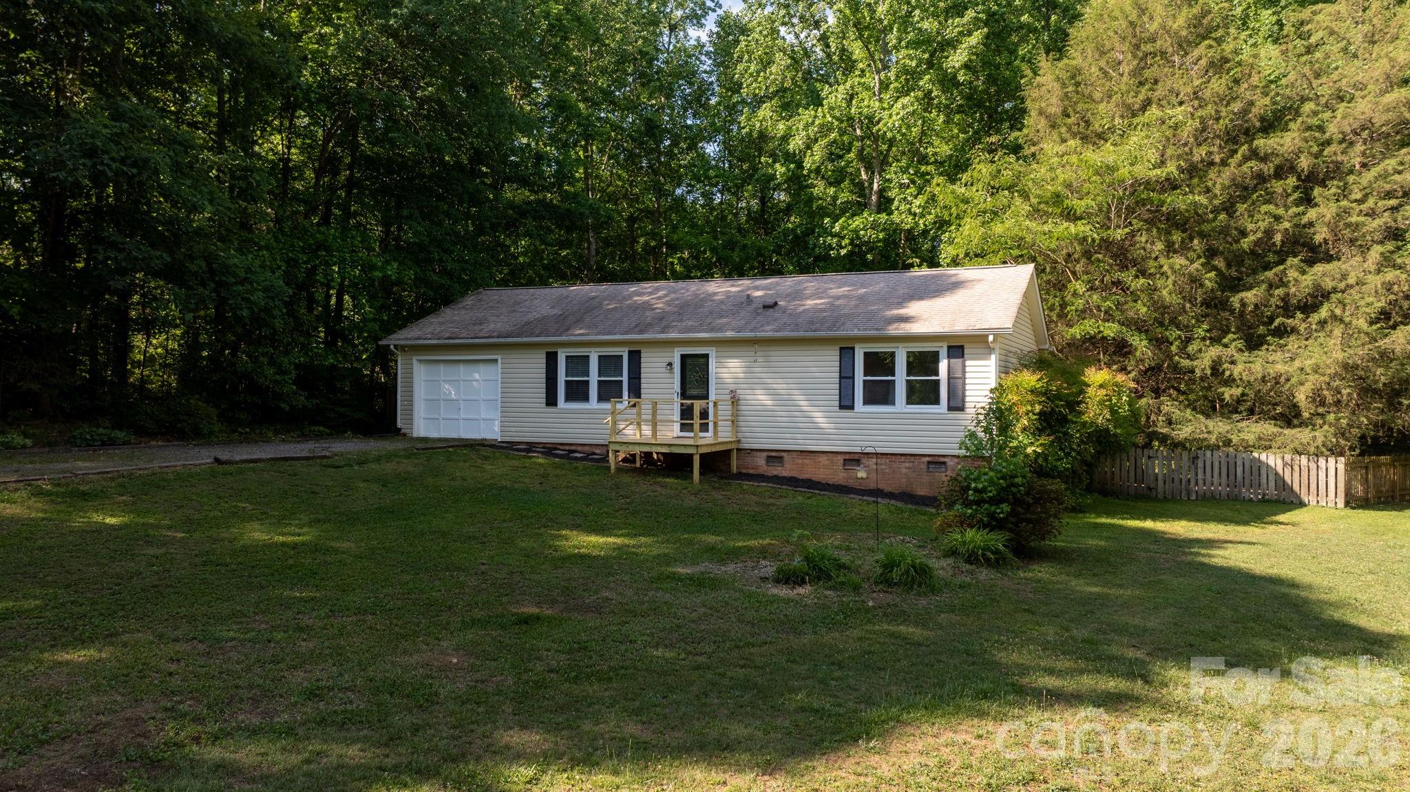 2120 40th Avenue Court NE Hickory NC 28601