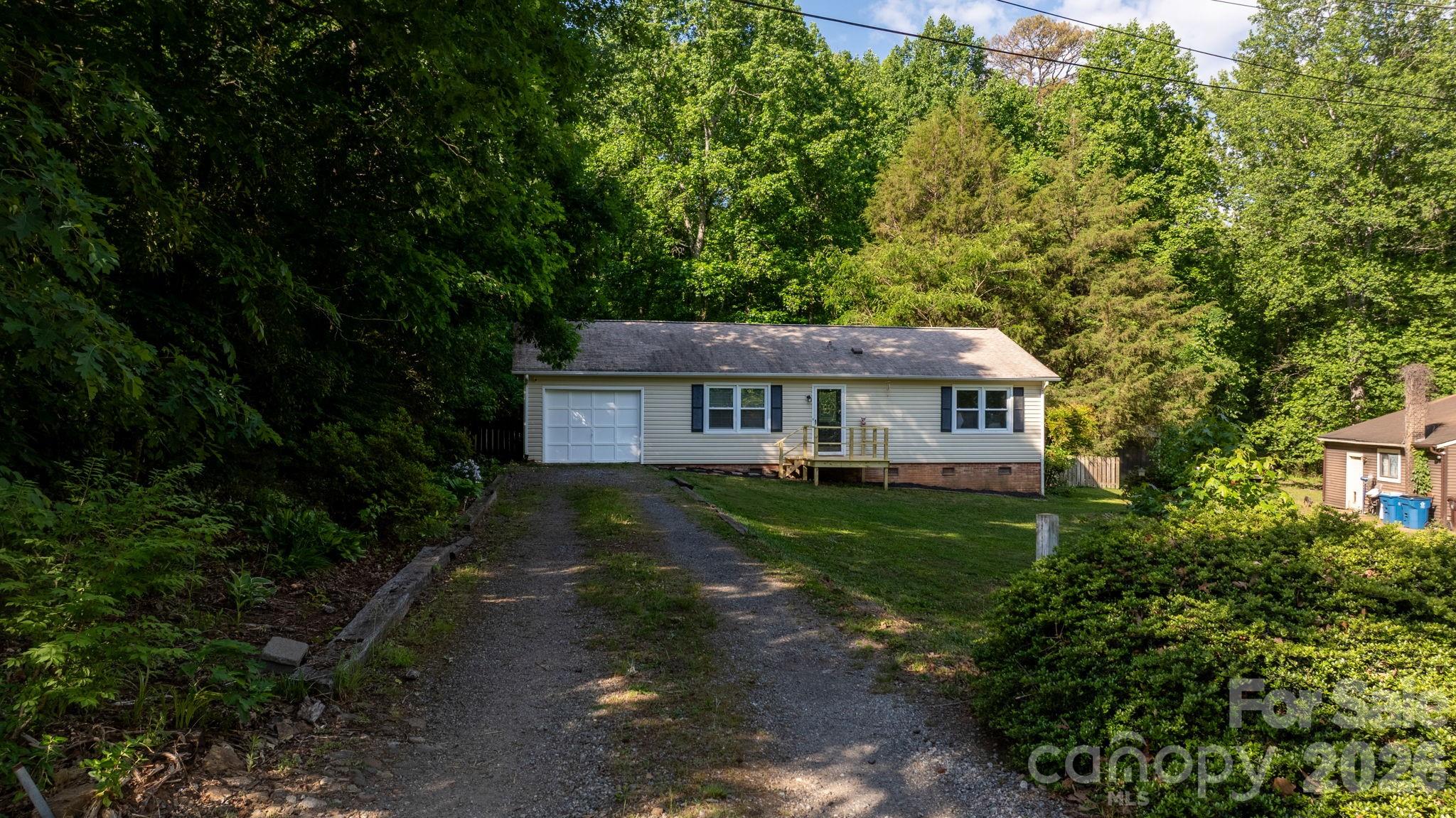 2120 40th Avenue Court NE Hickory NC 28601