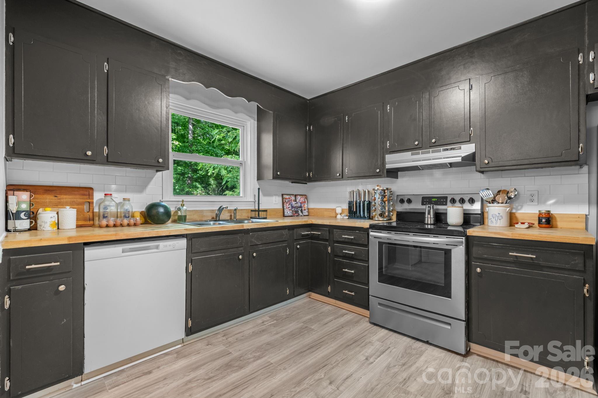 2120 40th Avenue Court NE Hickory NC 28601