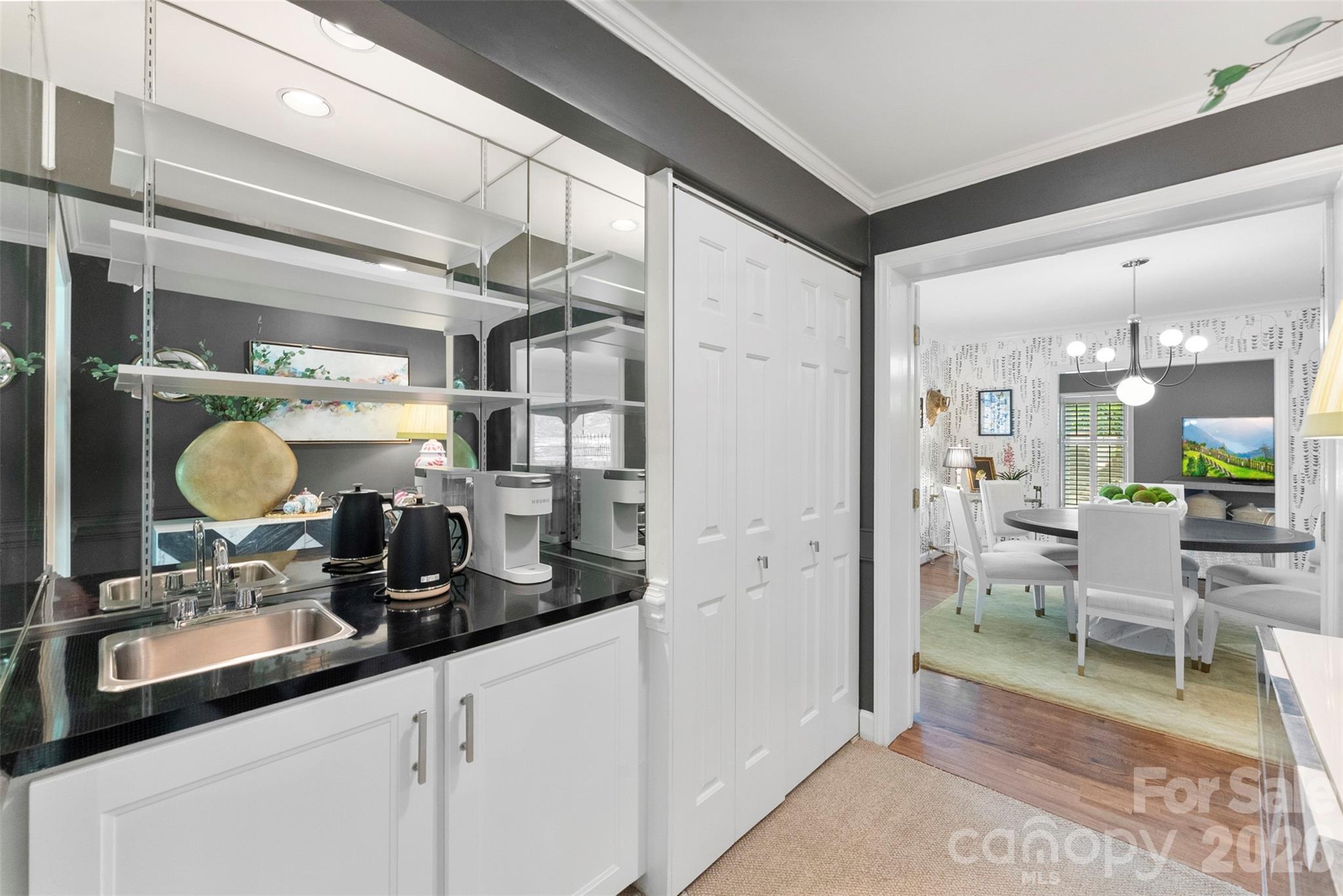 6613 Rocky Falls Road Charlotte NC 28211
