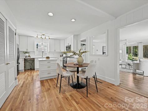 5501 Farmbrook Drive Charlotte NC 28210