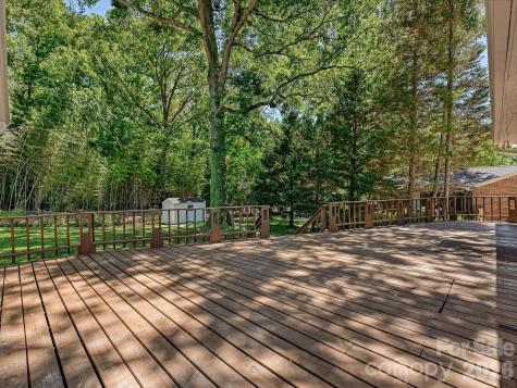 5501 Farmbrook Drive Charlotte NC 28210
