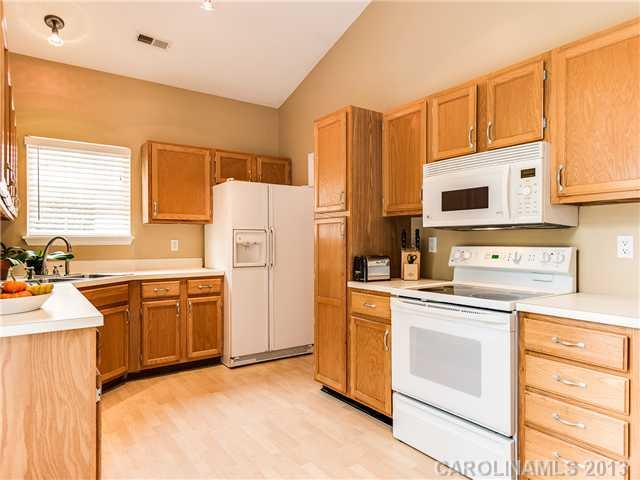 3830 Saxonbury Way Charlotte NC 28269