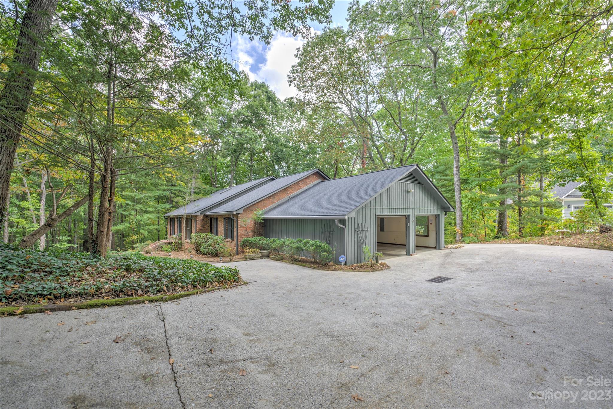3 Glen Cove Drive Arden NC 28704