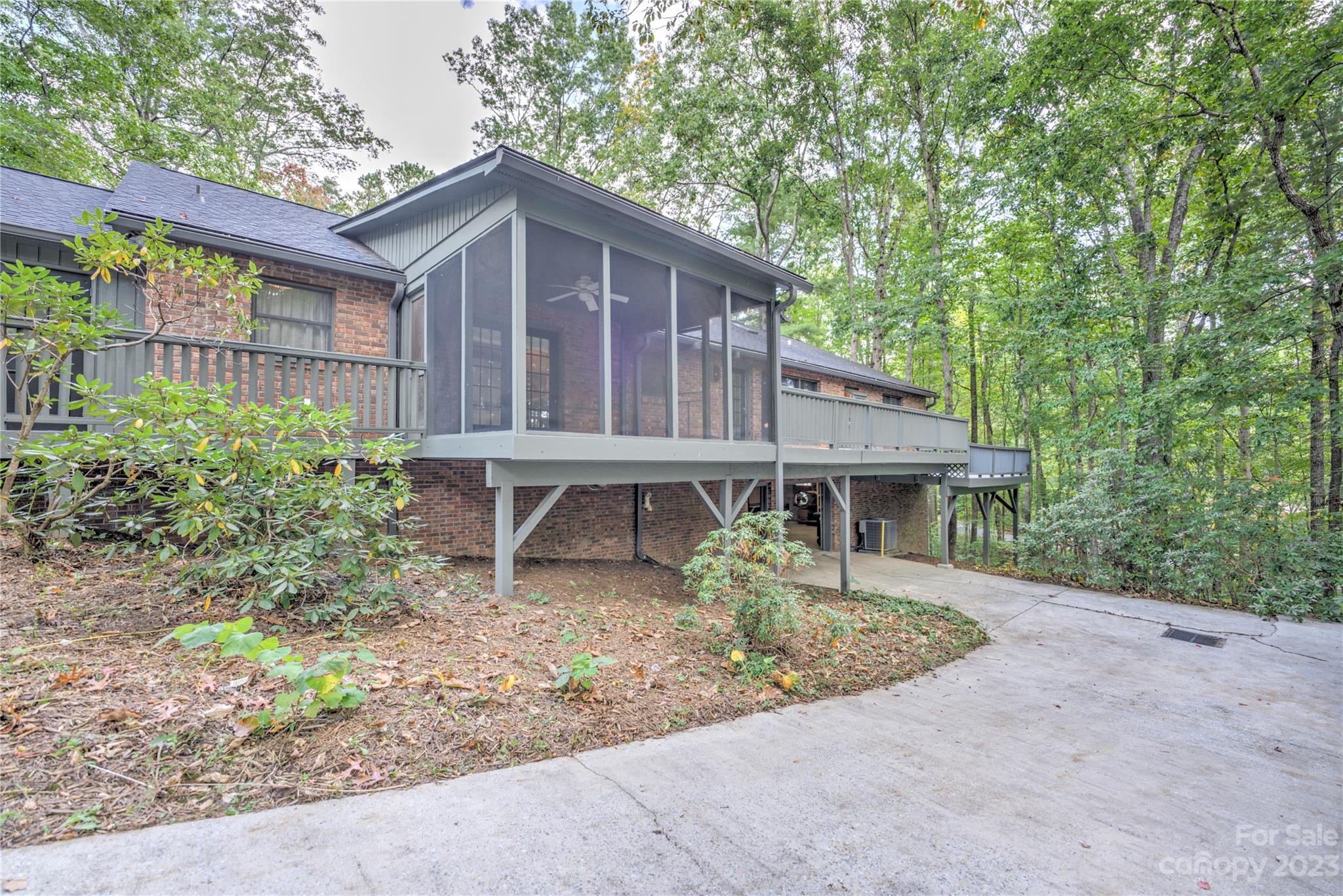 3 Glen Cove Drive Arden NC 28704