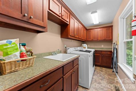 1268 Coon Creek Road Franklin NC 28734