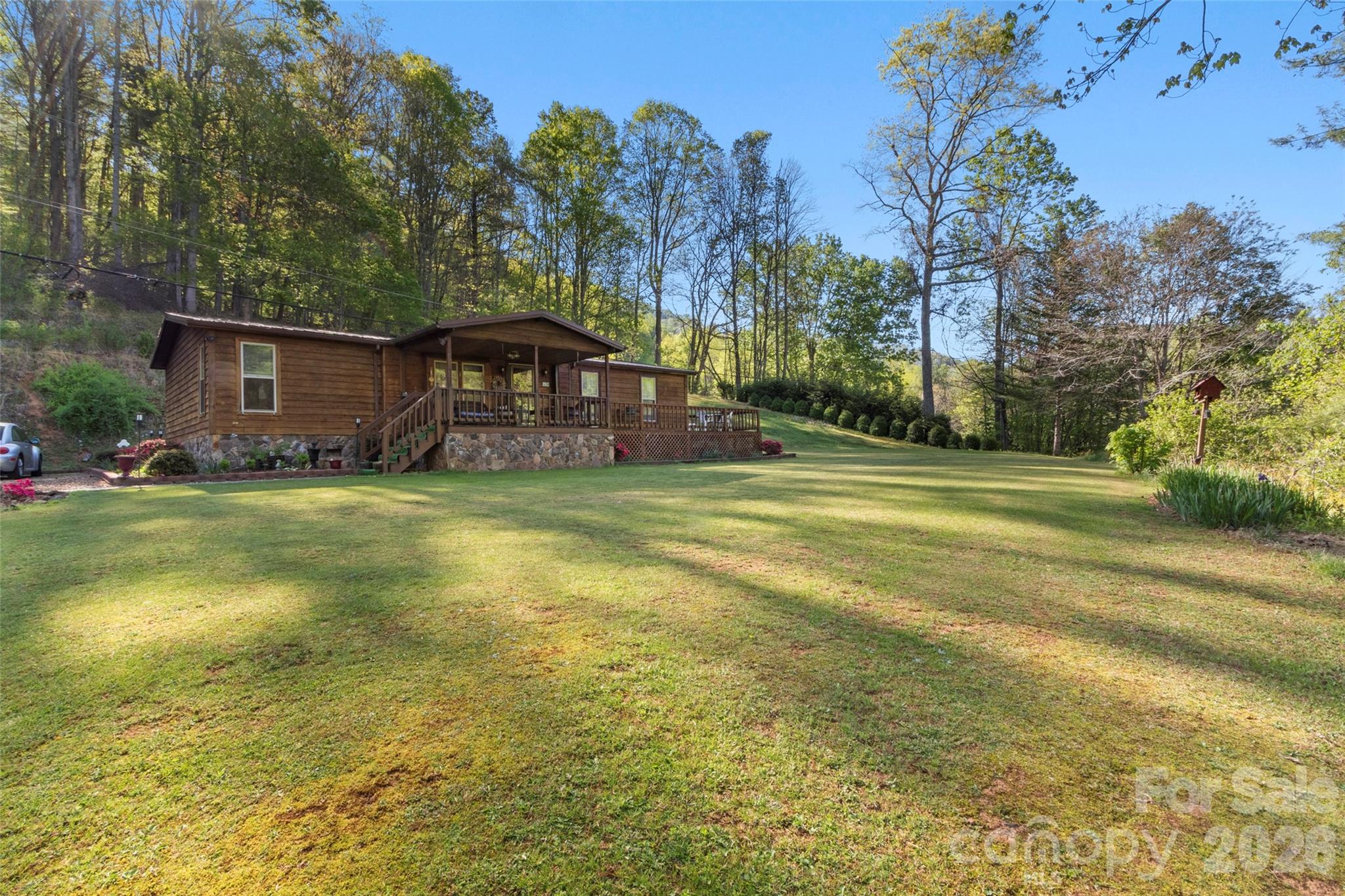 1270 Old Mine Fork Road Burnsville NC 28714