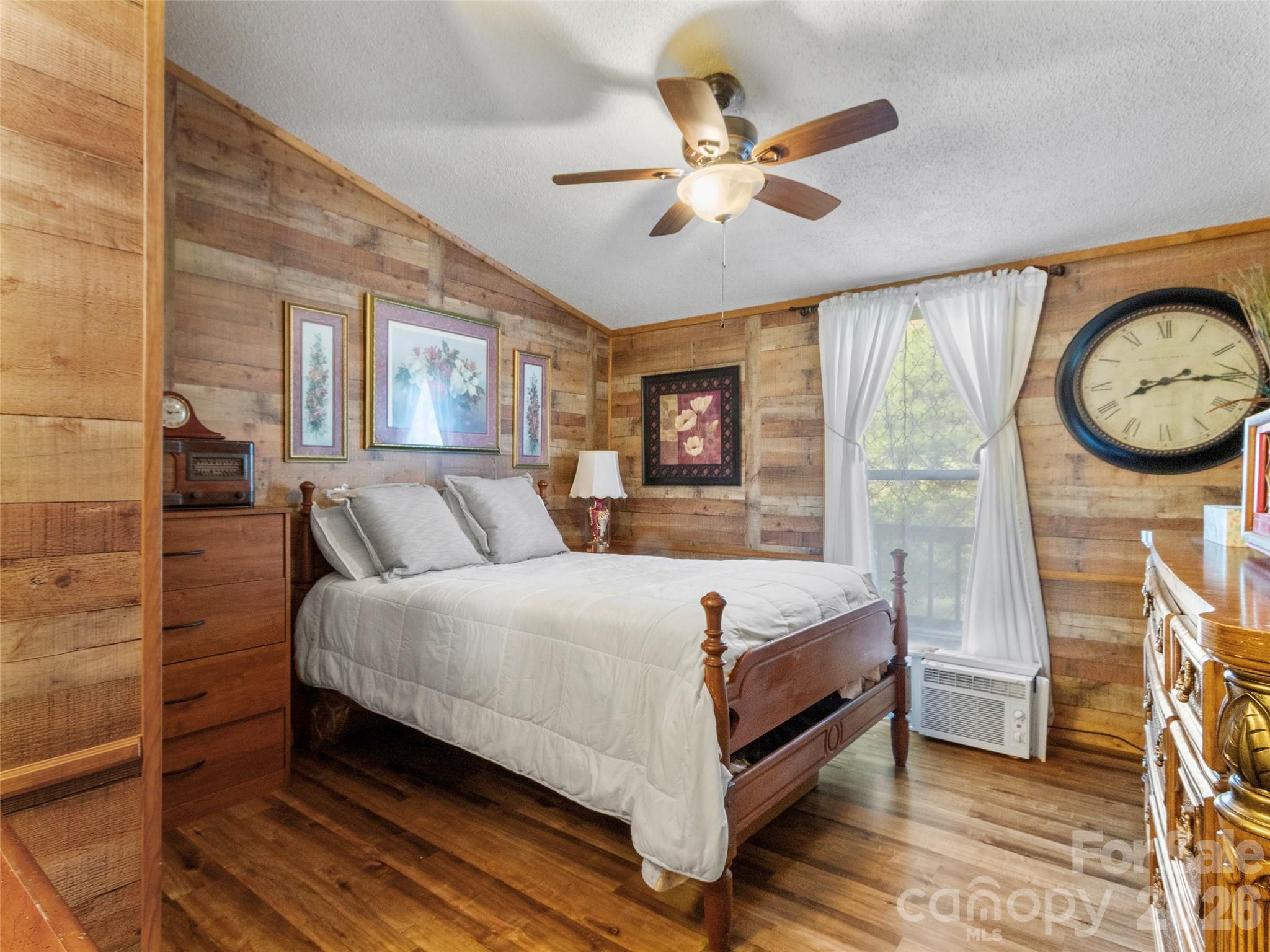 1270 Old Mine Fork Road Burnsville NC 28714